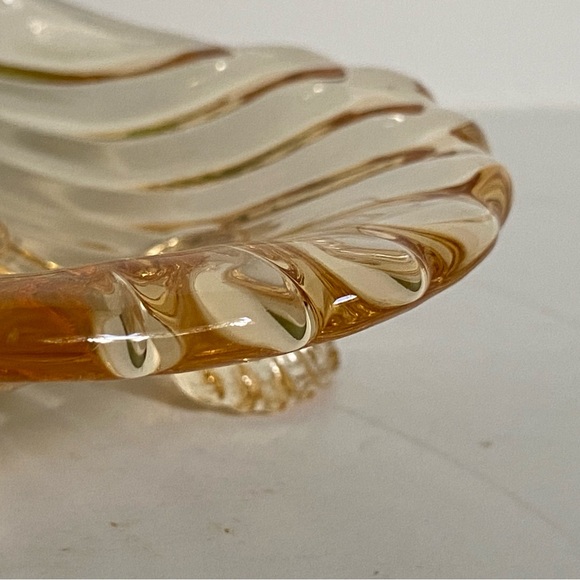 Vintage Shell Glass Trinket Dish Footed Peach Small Beach Ocean 3” EUC Jewelry - Picture 9 of 16